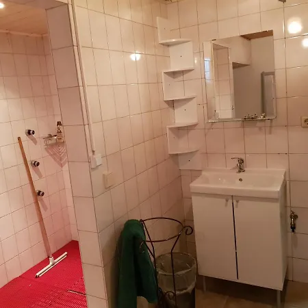 Und Monteurwohnung Mit Grosser Begehbarer Dusche Apartmán Lünen