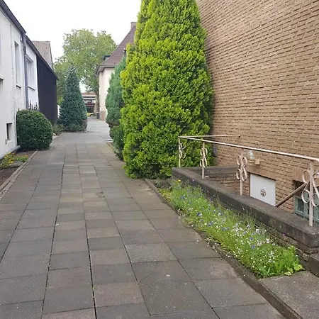 아파트 Und Monteurwohnung Mit Grosser Begehbarer Dusche 뤼넨