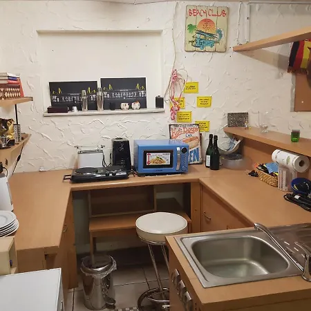 Und Monteurwohnung Mit Grosser Begehbarer Dusche 뤼넨