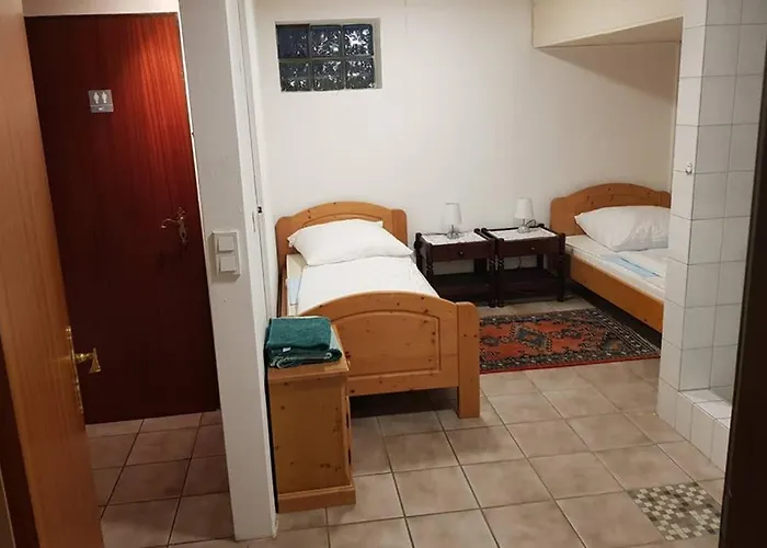 Und Monteurwohnung Mit Grosser Begehbarer Dusche 아파트 뤼넨