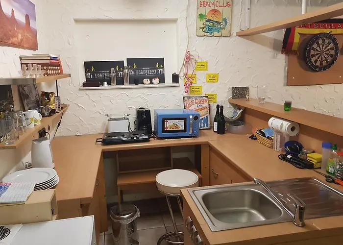 Und Monteurwohnung Mit Grosser Begehbarer Dusche 뤼넨